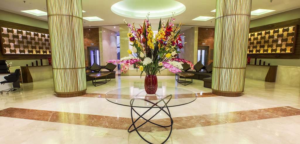 Royal Tulip Skikda Filfila İç mekan fotoğraf